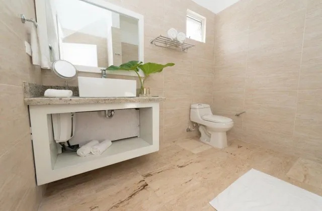 Coson Bay Hotel Residences Apartment Bathroom